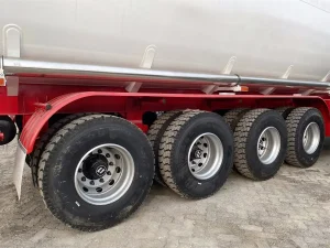 Carbon Steel Oil Tanker Trailer for Sale