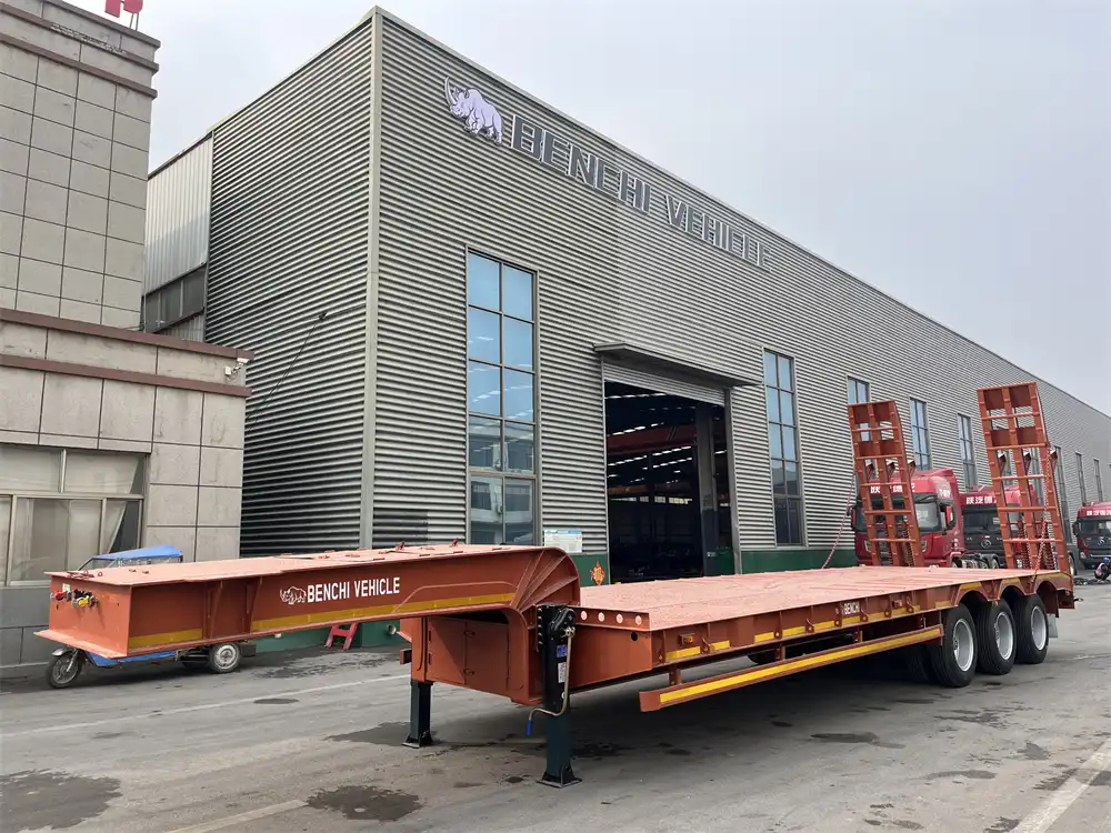 tri axle low bed trailer